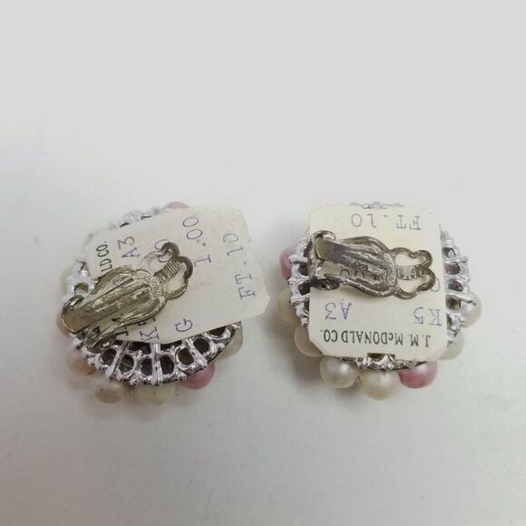 Vintage Deadstock Pastel Faux Pearl Beaded Cluster Clip On Earrings Original Tag - Picture 3 of 7